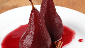 Peras al vino tinto.
